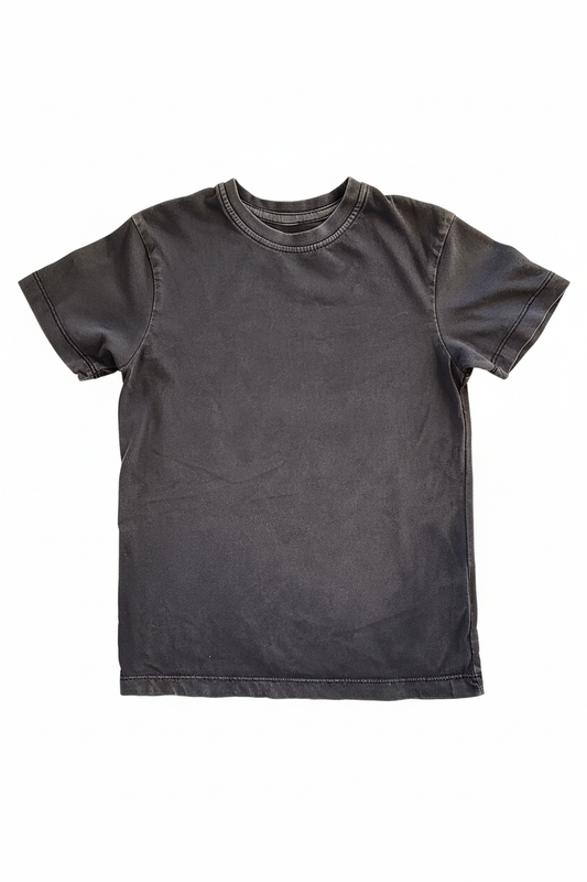 Short Sleeved T-Shirt 6-7 yr $3