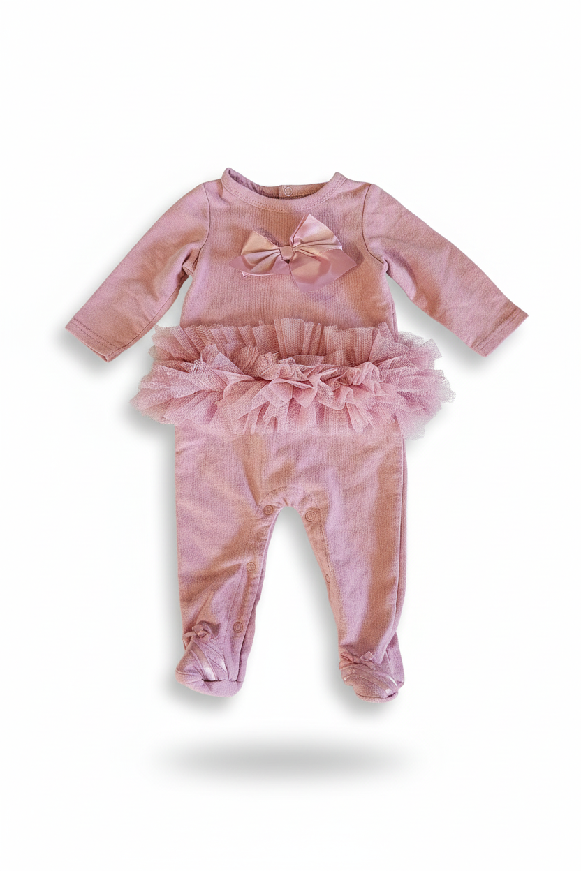 One Piece 3-6 m $9