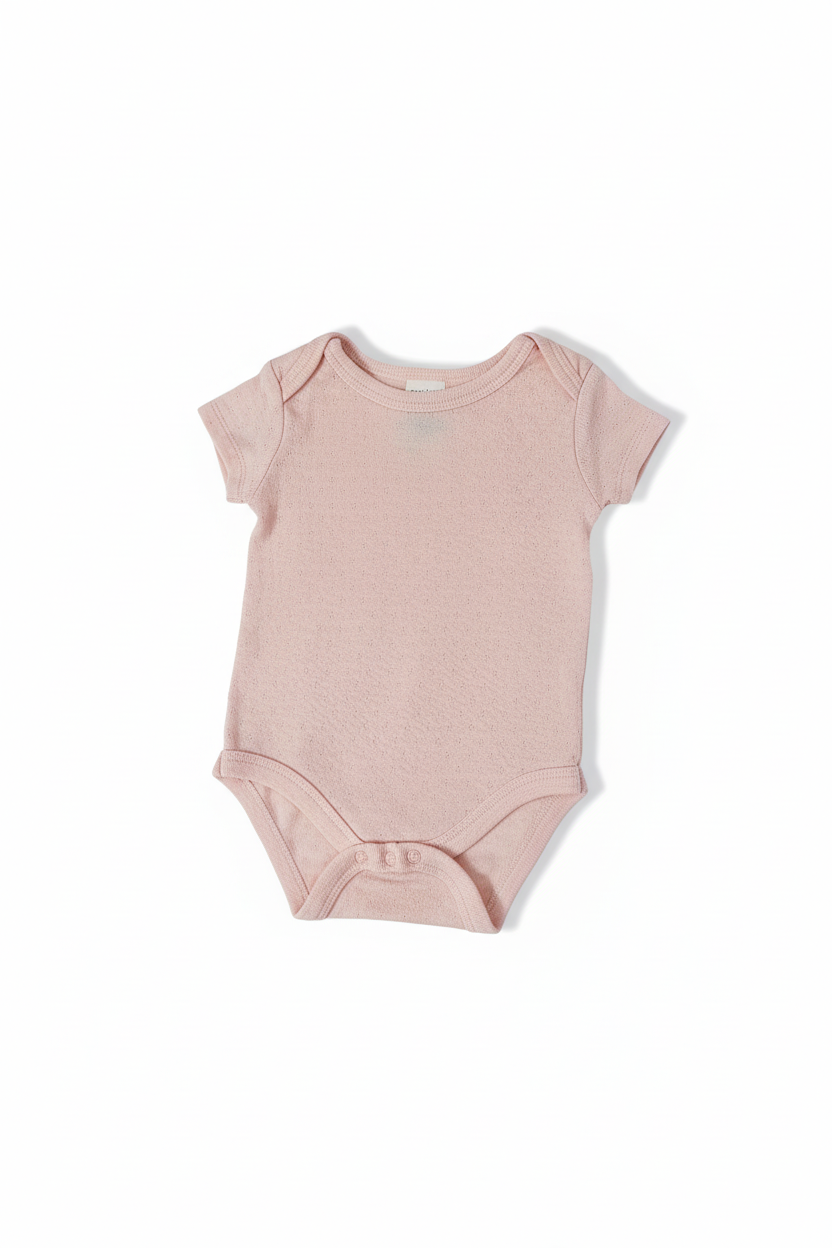 Onesie 3-6 m $4