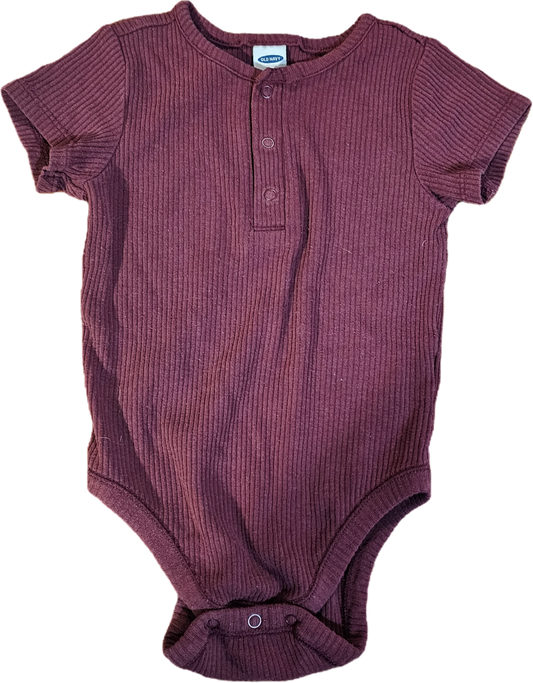 Old Navy Onesie 6-12m $5