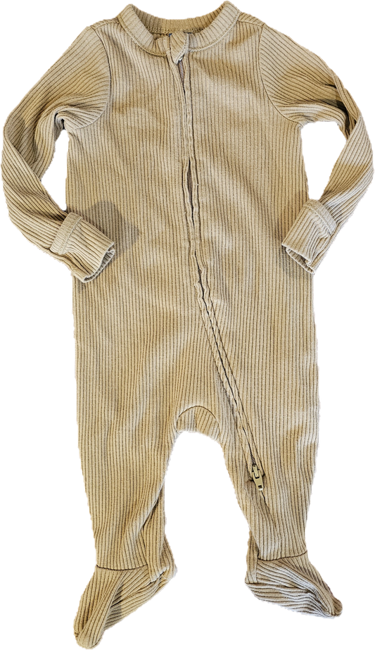 Brown Old Navy Sleeper 0-3m
