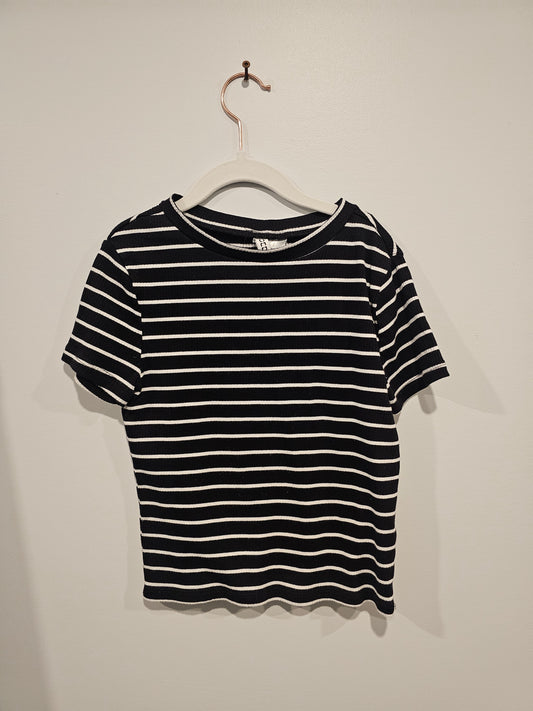 Divided Shirt Black and White Small