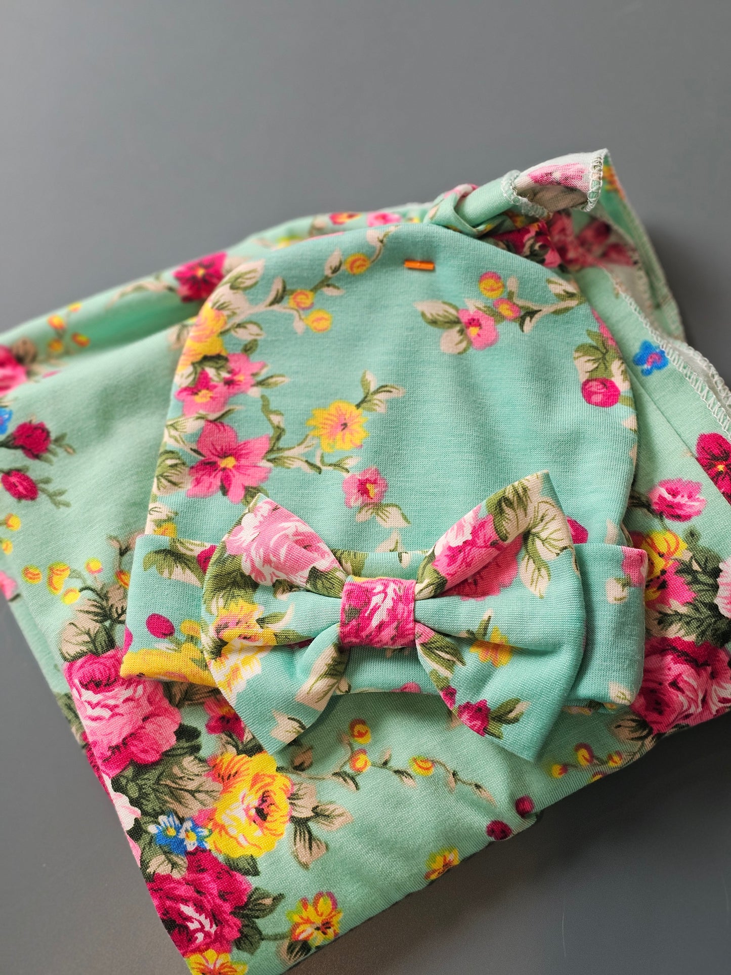 Swaddle Blanket and Matching Hat Green