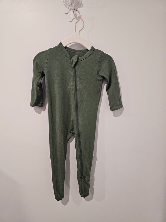 Kyte Green Sleeper 3-6m Small Hole in Front of Left Foot Reduced in Price