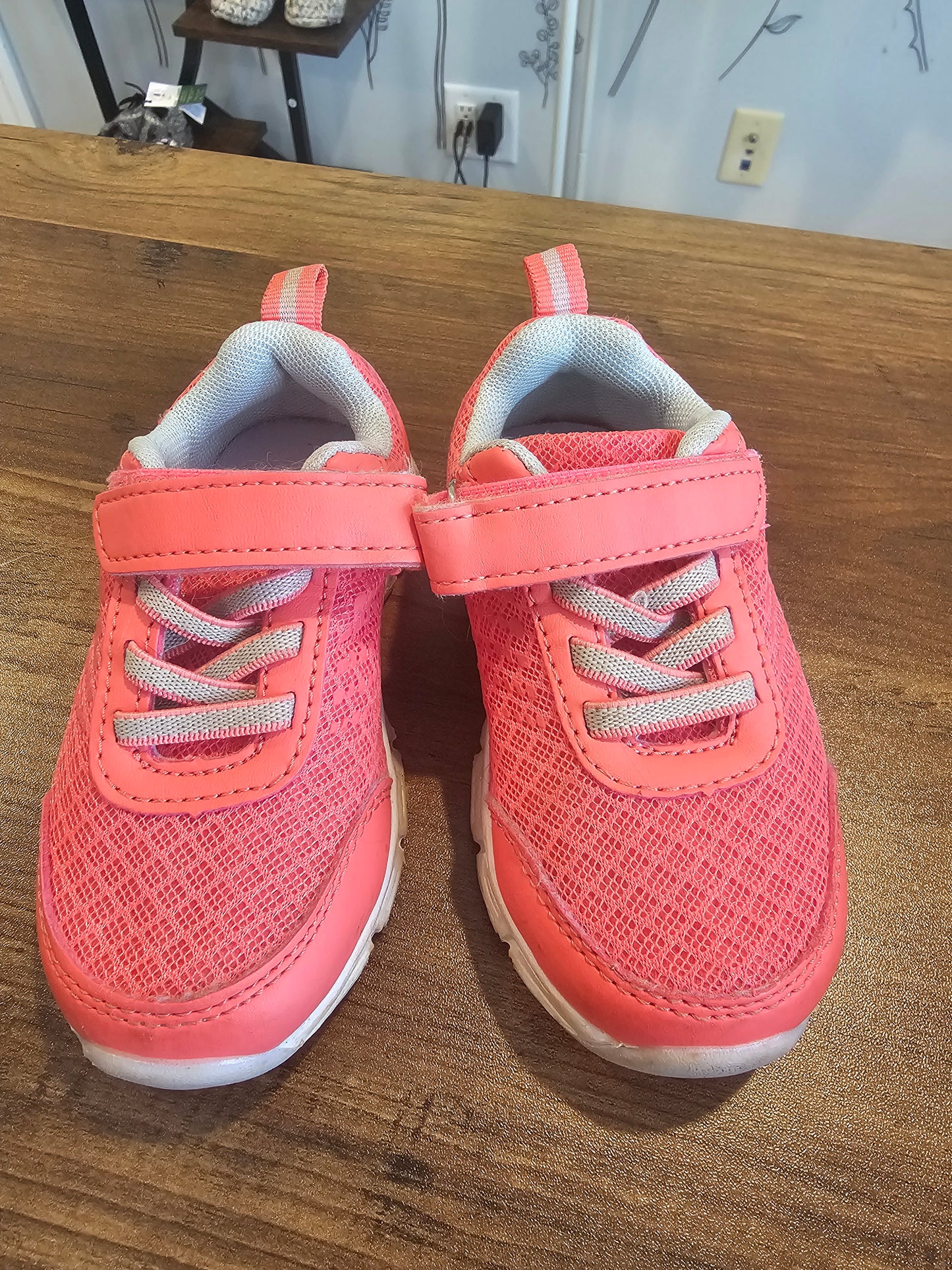 Athletic Works Sneaker 6